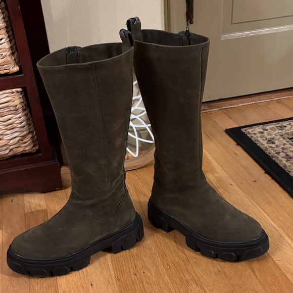 FARM Rio Army Olive Green Knee-High Boots w/Vibrant embroidered Pattern - Picture 13 of 14